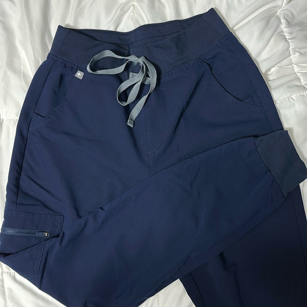FIGS High Waisted Zamora Jogger Scrub Pants